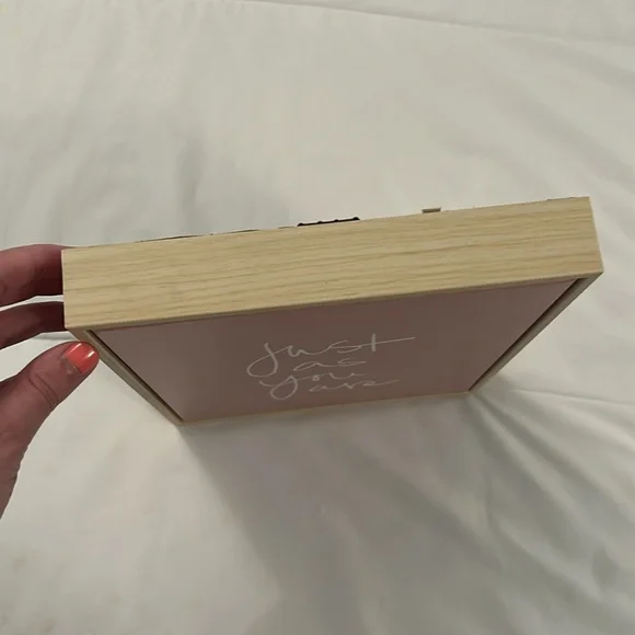 Pink Wall Art with Inspirational Quote - Picture 3 of 16